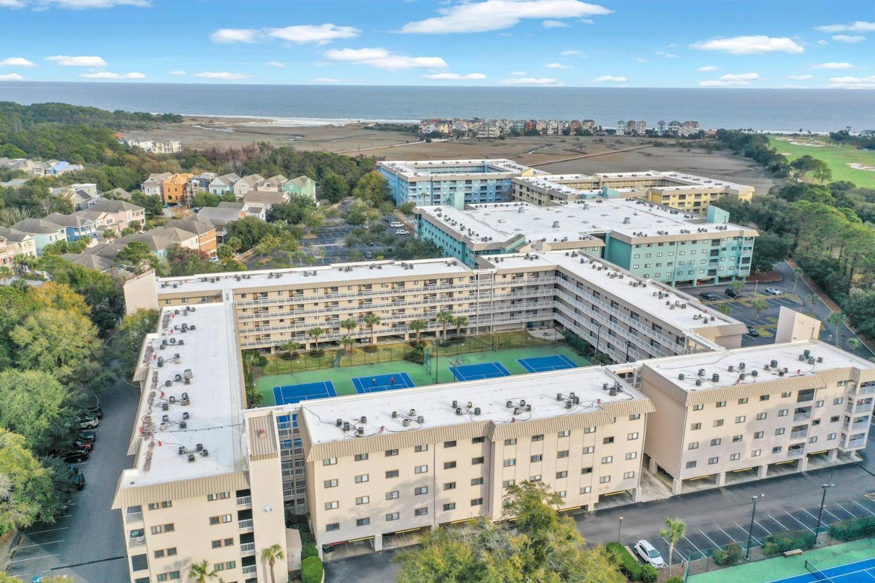 Appartamento Welcome To Your Beachside Escape! Hilton Head Island Esterno foto
